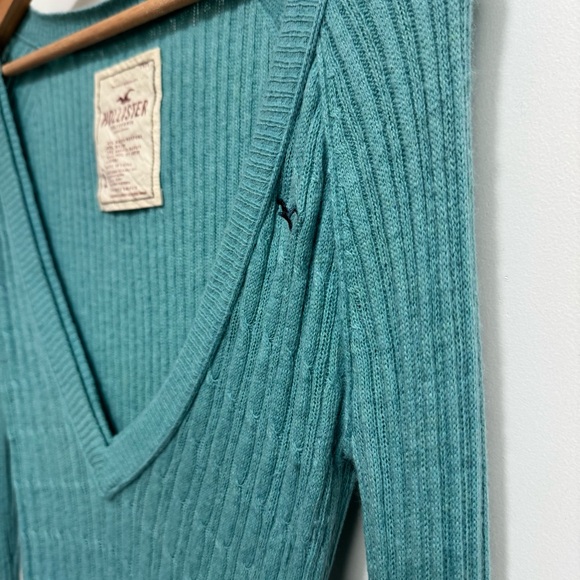 Vintage Hollister Y2K Ribbed Knit Deep V-Neck Sweater Large - Picture 4 of 10